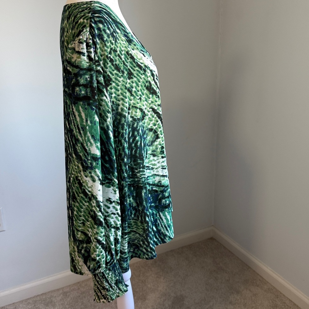 Bar III Green and Black Patterned Blouse SZXXL - Picture 8 of 14